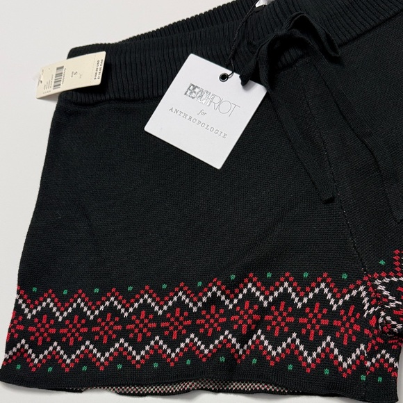 Beach Riot Black Sweater Shorts with Red and Green Design - Picture 2 of 4
